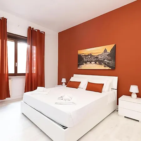 Apartman Cinecitta' House