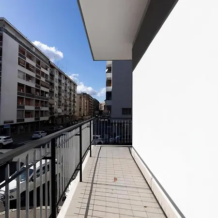 Apartman Cinecitta' House *