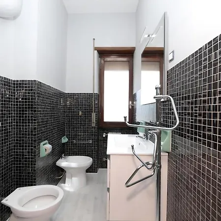 Cinecitta' House Apartman Róma