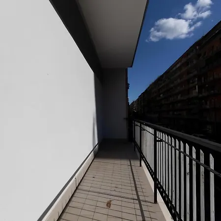 Cinecitta' House Apartman *